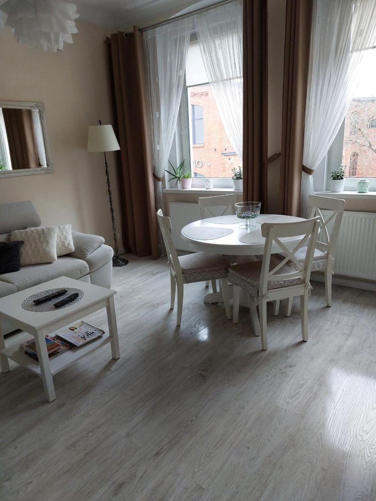 Come&Stay Zielona Gora Екстериор снимка