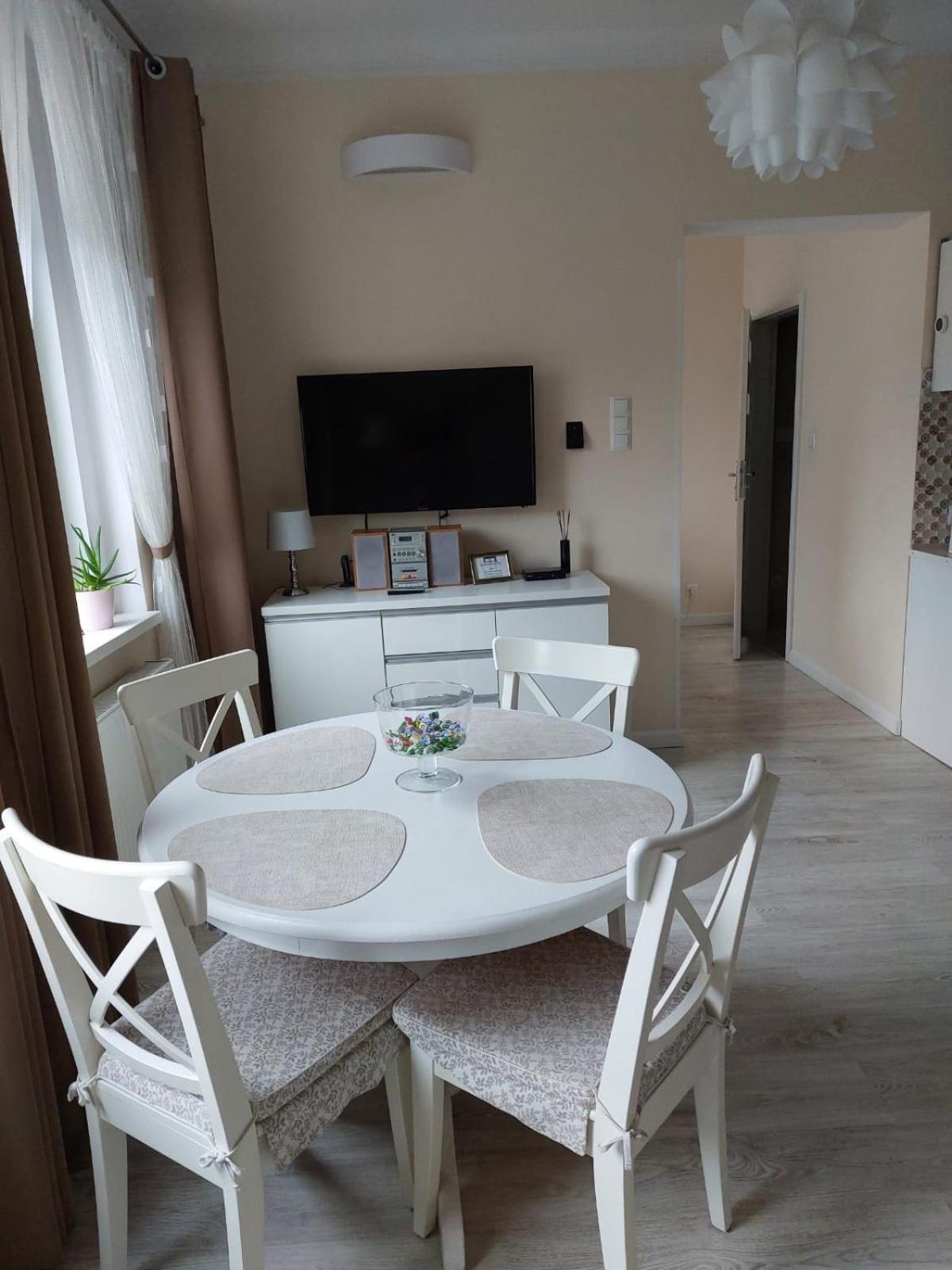 Come&Stay Zielona Gora Екстериор снимка